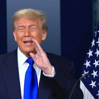 Imagem de Tarifas do Trump: consumidores do mundo todo poderão pagar 10% mais caro nos eletrônicos