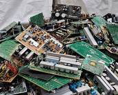 Cientistas extraem ouro puro de peças de PCs antigos sem poluir o ambiente