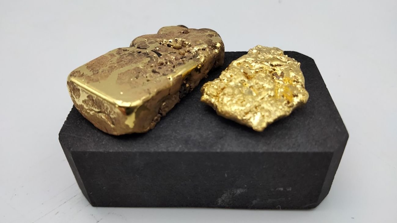 Cientistas extraem ouro puro de peças de PCs antigos sem poluir o ambiente 4 ouro-recuperado-do-lixo-eletrônico.jpg
