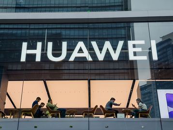 Huawei tem pedido negado e deve encarar julgamento nos EUA em 2026
