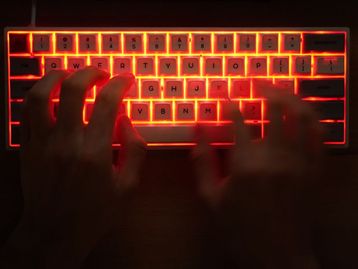 Caractere especial: o que é, como fazer e usar no seu teclado