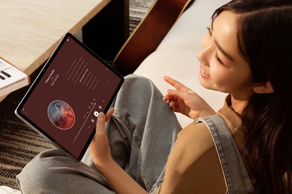 Loja oficial da Huawei na Shopee tem ofertas com até 60% OFF Muito famosa por aqui especialmente graças ao seu variado catálogo de roteadores, a Huawei é uma empresa chinesa especializada em tecnologia. Ao longo dos anos, outros itens de seu portfólio, como celulares, tablets, smartbands e relógios inteligentes. Tablet-Huawei-MatePad-SE-11-960x640.jpg