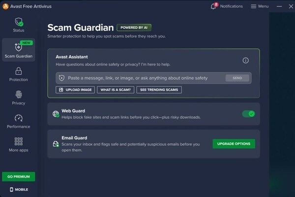 Gratuito: antivírus da Avast ganha duas novas ferramentas de IA que detectam golpes online A Avast anunciou o lançamento de uma nova funcionalidade para o famoso antivírus Avast Security. Os recursos, chamados de Scam Guardian e Scam Guardian Pro, utilizam inteligência artificial como uma espécie de assistente diário, além de proteção contra golpes de email. avast-lança-recurso-de-ia-contra-golpes