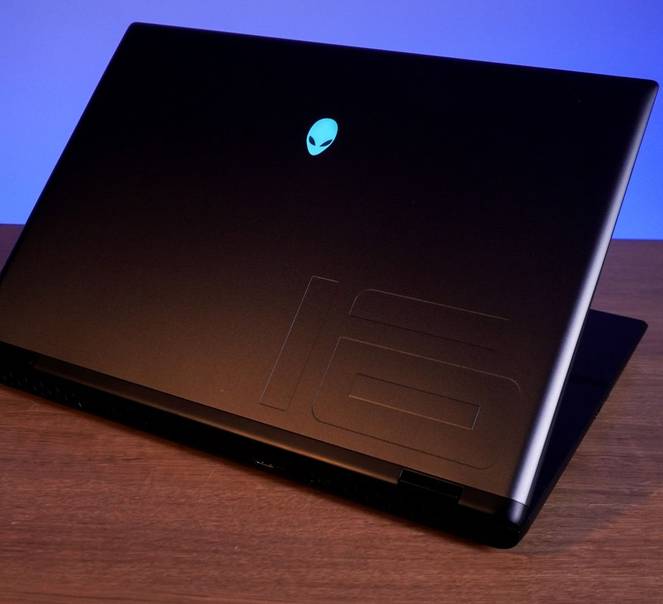 Imagem de Alienware m16 R2 é a evolução que queríamos na linha gamer