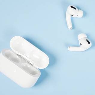 Imagem de  Fones e relógios com até 67% OFF na Netshoes para acompanhar suas atividades físicas