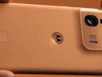 Celular Motorola com desconto: Razr 50 Ultra, Edge 50 Fusion e outros modelos