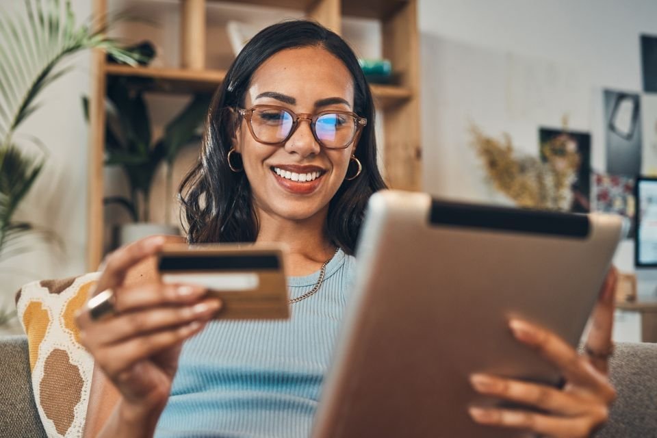Aquecimento 8.8 da Shopee oferece descontos em eletrônicos e acessórios 2 esquenta-8-do-8-na-shopee.jpg