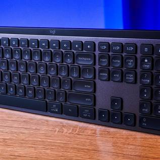 Imagem de Logitech MX Keys S vale a pena? Teclado para trabalho surpreende (Review)