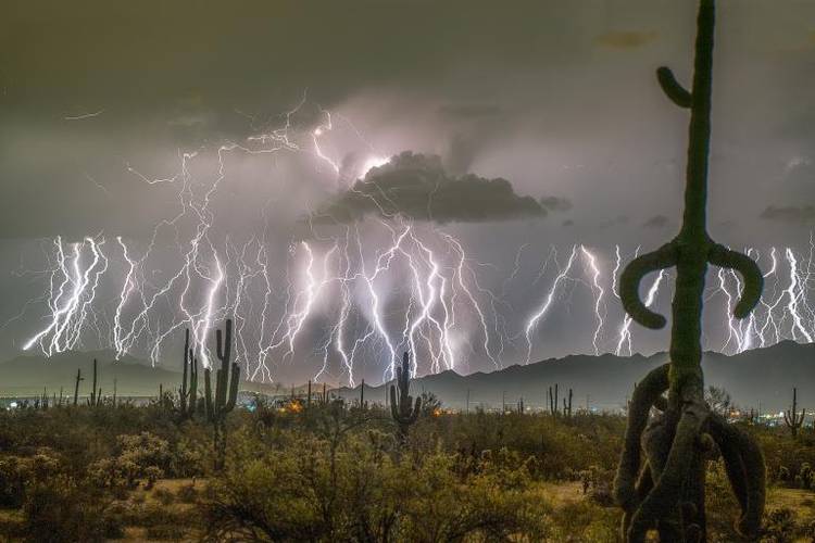 raios-no-ceu-durante-tempestade