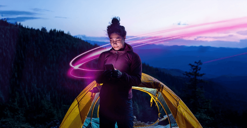 Operadora afirma que Brasil não terá internet móvel grátis da Starlink Nos últimos dias começaram a circular boatos e diversas notícias de que a Starlink iria liberar internet gratuita em smartphones no Brasil. Como já era esperado, isso é falso, e essa tal conexão grátis contemplará somente residentes dos Estados Unidos — e nem é tão gratuita assim. Operadora afirma que Brasil não terá internet móvel grátis da Starlink