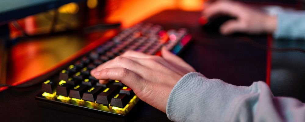 Redragon, Logitech, Baseus e mais com até 79% OFF na Shopee