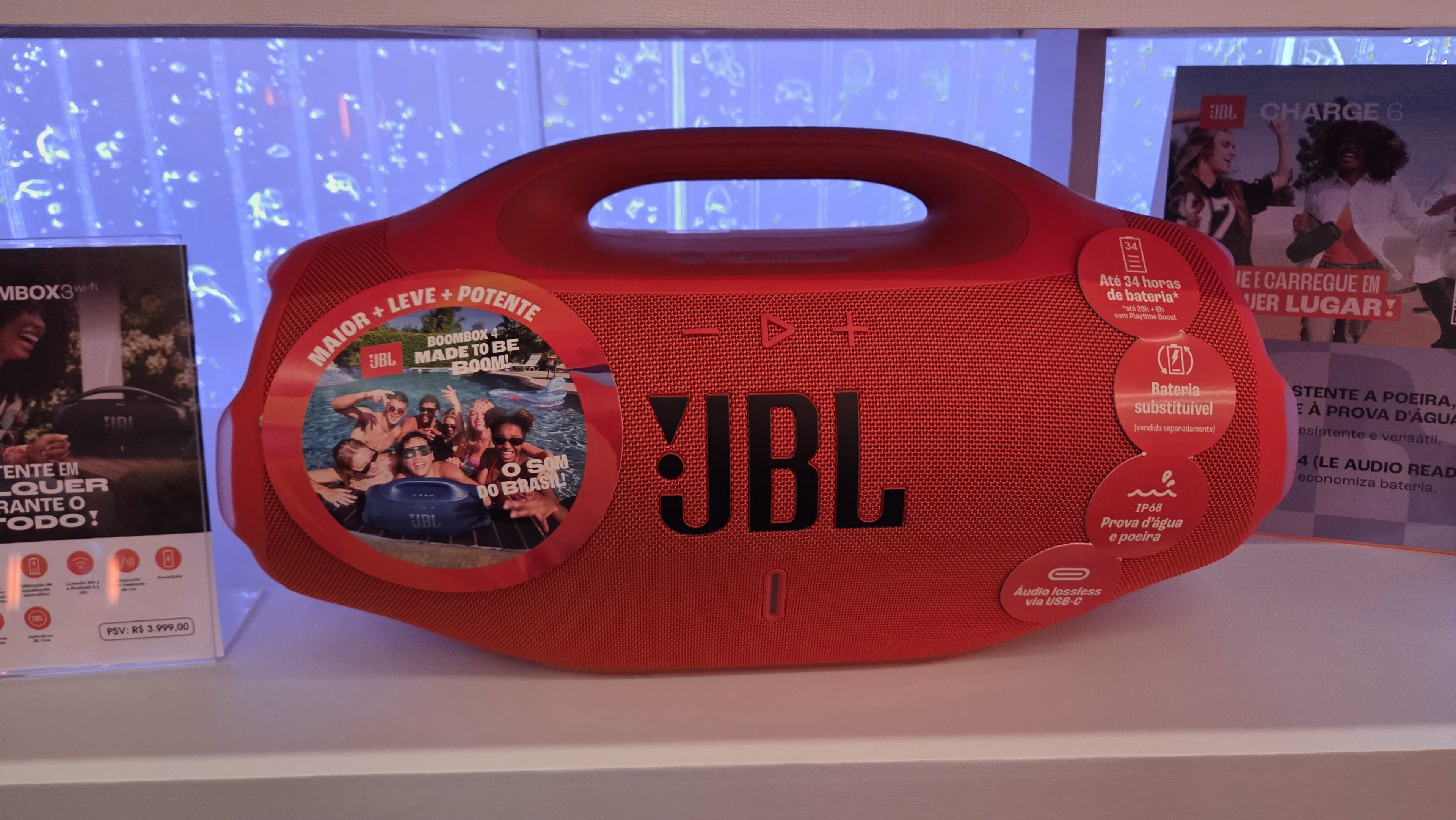 JBL lança Boombox 4 no Brasil com bateria maior, IA e LED; veja detalhes