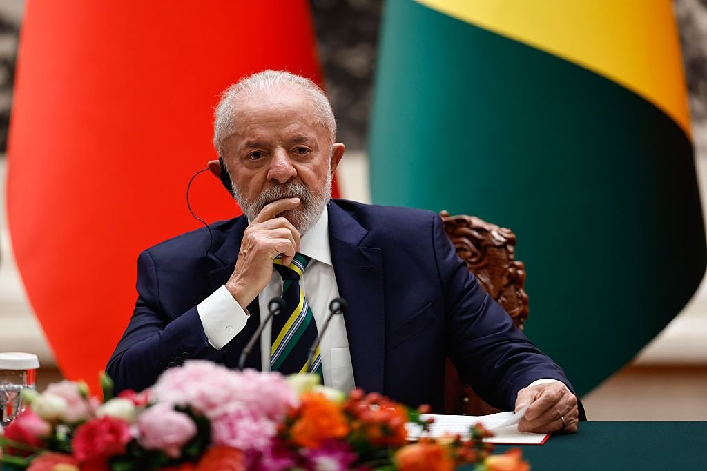 'Se não quiser regulação, sai do Brasil': Lula volta a defender leis para as big techs