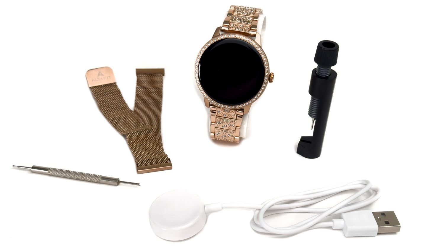 Smartwatch sofre recall após risco de pegar fogo e até queimar o braço de usuários Um relógio inteligente que era vendido em um canal de televisão dos Estados Unidos teve o recall anunciado no país por riscos de queimadura e potencial até para causar pequenos incêndios. O modelo em questão é o Altafit af28, vendido pela Deale Internacional. altafit-m28-peças-carregador-pulseiras