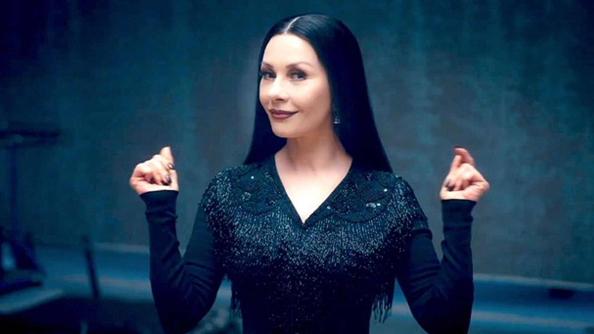 Conheça a carreira e confira 7 filmes e séries com Catherine Zeta-Jones, a Mortícia Addams de Wandinha
