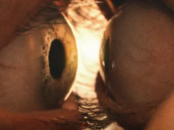 Crítica: Juntos é um filme de terror fantasioso ou um romance realista?