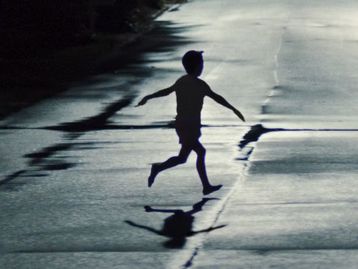 O que aconteceu com as crianças em A Hora do Mal? Entenda o final do filme de terror