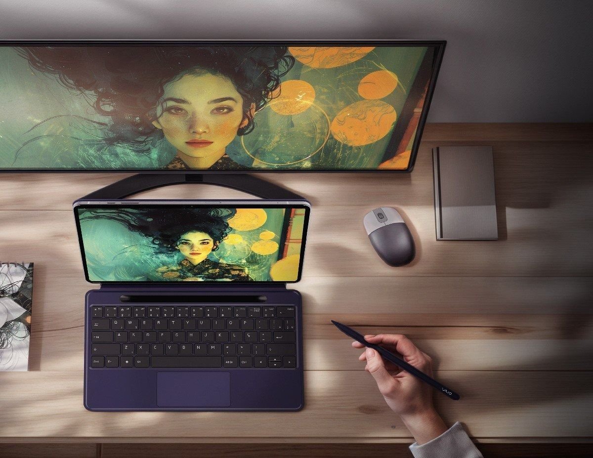 TL12: novo tablet da Vaio tem tela AMOLED e até 12 GB de RAM A Vaio anunciou um novo tablet para uso profissional e doméstico no Brasil com foco em características premium. O Vaio TL12 chega para substituir o Vaio TL10, disponível há algum tempo no mercado brasileiro, e traz características como até 12 GB de RAM e tela AMOLED de 2,K. vaio-lança-tablet-para-uso-cotidiano
