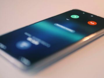 Anatel deixa de obrigar empresas a utilizar prefixo 0303 no telemarketing