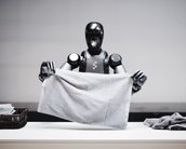 Robô humanoide de empresa norte-americana agora até dobra roupas