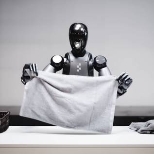 Imagem de Robô humanoide de empresa norte-americana agora até dobra roupas