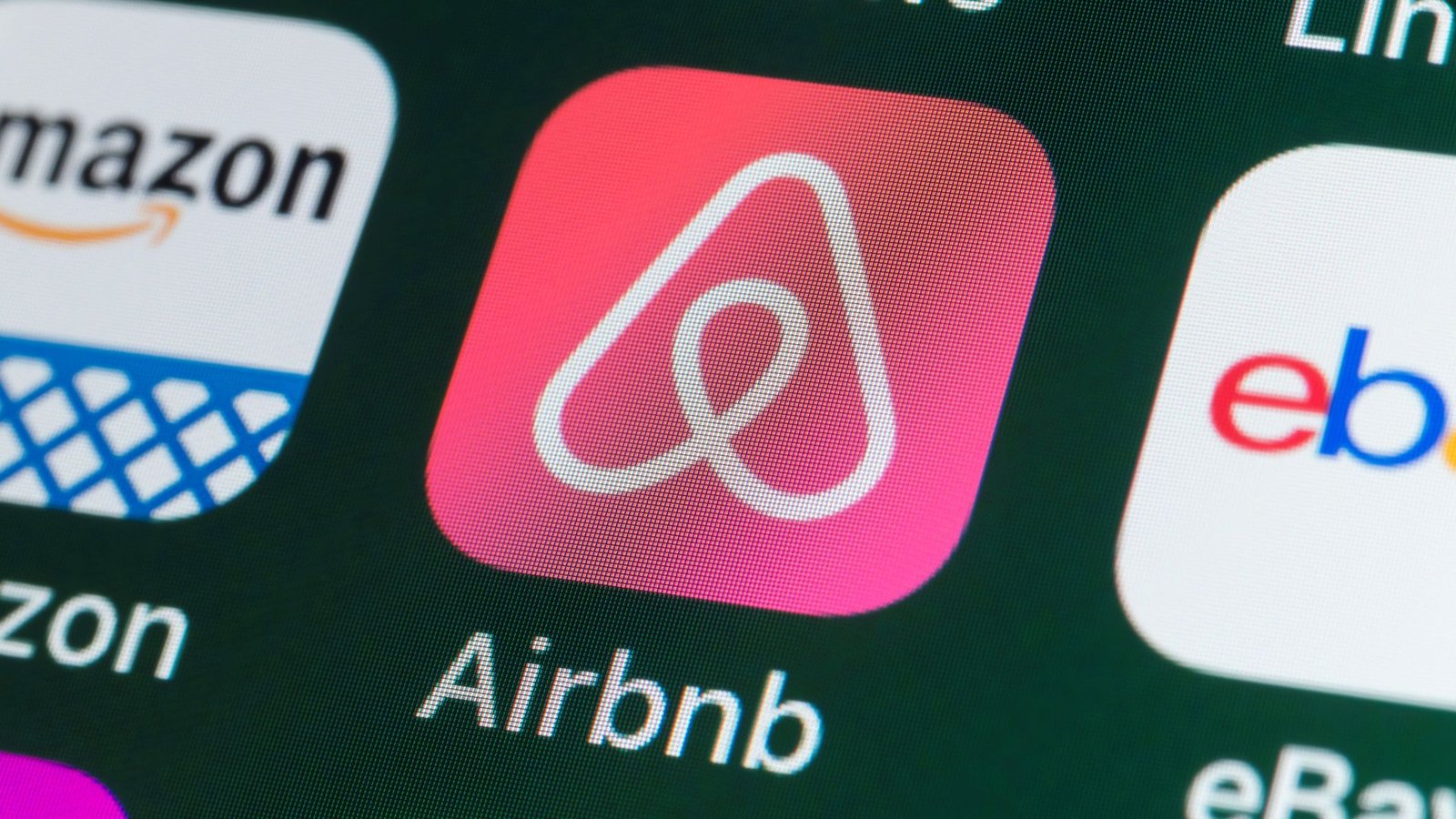 CEO do Airbnb supervisiona o trabalho de 50 funcionários diretamente