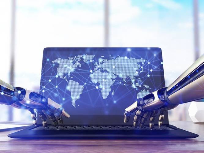maos-roboticas-digitando-no-notebook