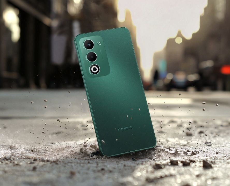 Oppo A5 5G chega ao Brasil por R$ 2,3 mil e bateria de 6.000 mAh A Oppo lançou um novo smartphone de entrada com um pé no segmento intermediário com o novo Oppo A5 5G. O aparelho, disponível nas cores branco e verde, tem como principal característica a sua bateria parruda de 6.000 mAh e a tela com mais velocidade graças a taxa de atualização de 120 Hz. oppo-a5-5g