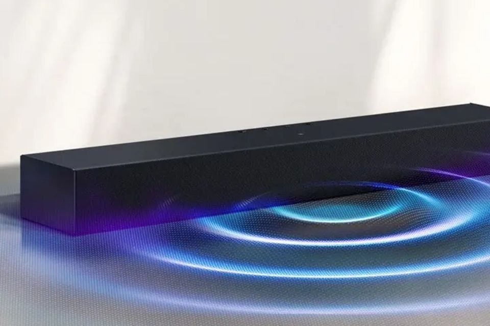 Soundbar Samsung HW-B400F por R$711 com cupom; conheça o modelo A Samsung é referência no mercado de eletrônicos, oferecendo soluções que combinam tecnologia, design moderno e desempenho. Entre seus produtos, as soundbars se destacam por proporcionar áudio potente e imersivo, ideais para transformar a experiência sonora de filmes, séries e músicas. soundbar Samsung em promoção