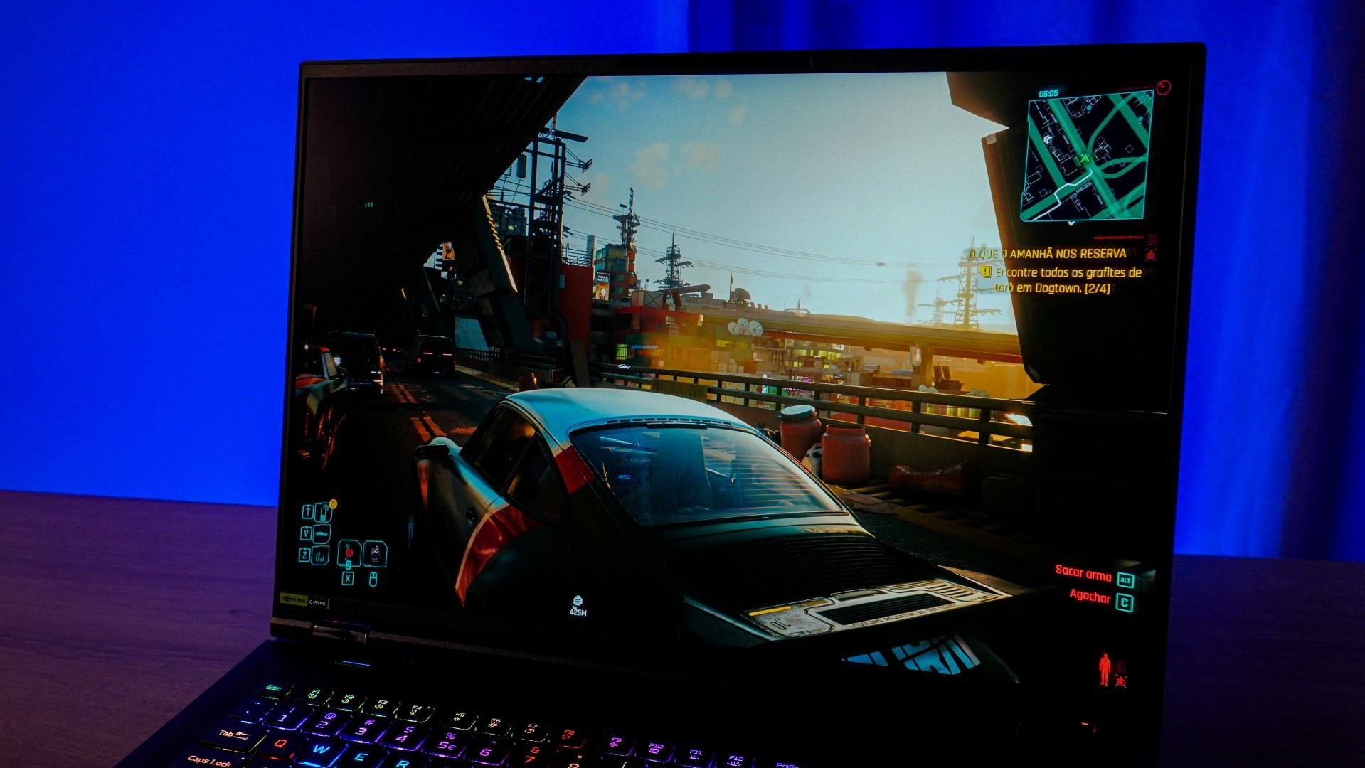 Predator Helios 18 AI com RTX 5090 tem elegância e tela incrível - Review Nos últimos anos o mercado brasileiro começou a finalmente receber notebooks com cada vez mais performance. O problema, que permanece até hoje, são os altos preços e alguns erros básicos que esses produtos gamer topo de linha cometem, e a Acer entrou na jogada para ao menos tentar reverter esse quadro com o Predator Helios 18 AI com uma RTX 5090. review-predator-helios-18-ai-game