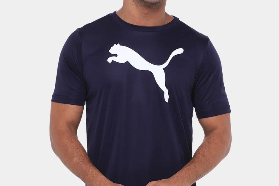 Payday da Netshoes tem tênis Nike, camiseta Puma e mais com até 60% OFF e cupom Está rolando na Netshoes uma promoção para aproveitar que o salário bateu e, por tabela, finalmente tem uma graninha para gastar em novos calçados, equipamentos para treino e, é claro, moda urbana. Durante a ação promocional Payday, a plataforma liberou vários produtos do catálogo com desconto. Camiseta-Puma-Ess-Poly-Masculina-960x640.jpg