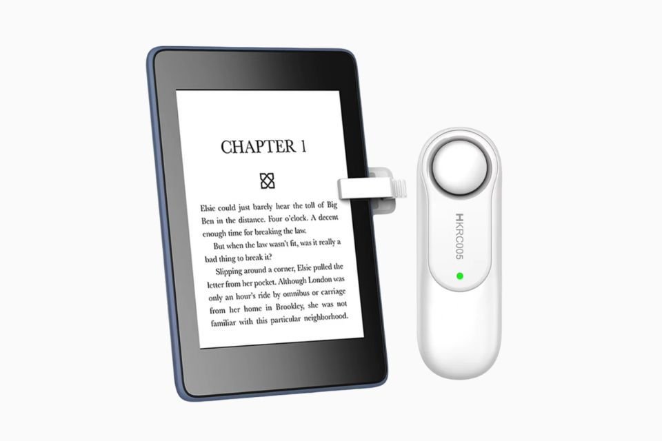 Controle para Kindle: confira 3 opções em promoção para seu e-reader A leitura digital conquistou espaço com a popularidade dos e-books e dos e-readers, que oferecem praticidade e acesso a milhares de títulos em um único dispositivo. Além disso, esses aparelhos permitem que os leitores carreguem sua biblioteca para qualquer lugar, sem abrir mão da experiência confortável de leitura. controle-remoto-para-kindle.jpg