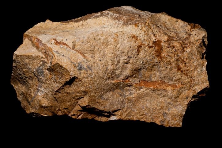 Novo Conselho Nacional de Política Mineral terá foco em terras raras O governo federal vai criar um novo Conselho Nacional de Política Mineral (CNPM) que terá como foco os minerais críticos, entre os quais os terras raras, elementos essenciais para a fabricação de produtos de tecnologia como smartphones e carros elétricos. O anúncio foi feito pelo ministro de Minas e Energia, Alexandre Silveira, nesta segunda-feira (15). elemento-terra-rara