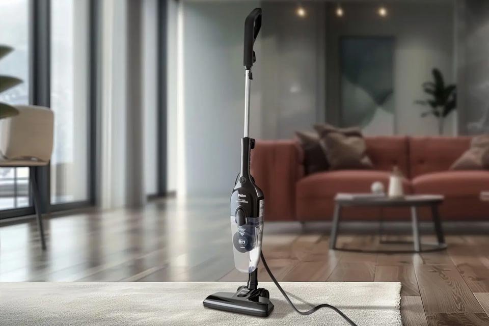 Eletroportáteis a partir de R$38: chaleira elétrica, air fryer, cafeteira e mais no Magalu Às vezes a nossa rotina se torna mais acelerada, fazendo com que o nosso tempo livre para dedicar a tarefas do dia a dia fique muito limitado. Uma forma de lidar com isso é recorrendo aos eletroportáteis, aparelhos projetados para deixar essas atividades muito mais rápidas, práticas e simples. Aspirador-de-Po-Vertical-Philco-Ciclone-PAS1600P-960x640.jpg