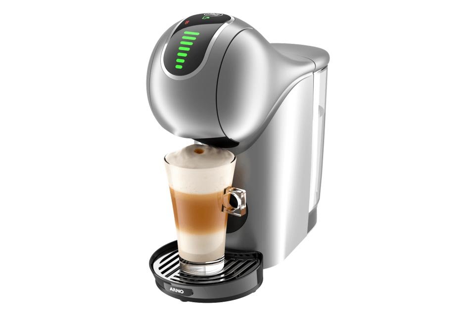 5 cafeteiras Dolce Gusto com desconto na Semana do Cliente; aproveite A Dolce Gusto é uma marca muito popular graças às suas cafeteiras expresso modernas e práticas. Usando cápsulas, elas permitem preparar cafés, chocolates e outras bebidas com rapidez e aquele gostinho delicioso de preparos profissionais sem sair de casa. dolce-gusto-Genio-S-Touch-960x640.jpg