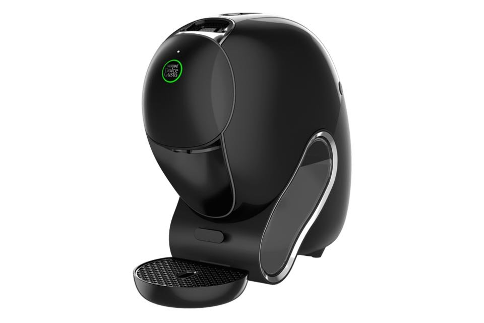 5 cafeteiras Dolce Gusto com desconto na Semana do Cliente; aproveite A Dolce Gusto é uma marca muito popular graças às suas cafeteiras expresso modernas e práticas. Usando cápsulas, elas permitem preparar cafés, chocolates e outras bebidas com rapidez e aquele gostinho delicioso de preparos profissionais sem sair de casa. dolce-gusto-neo-960x640.jpg