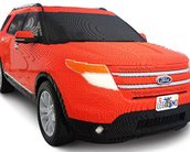 Loja monta Ford Explorer com peças de LEGO