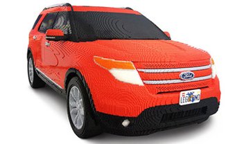 Loja monta Ford Explorer com peças de LEGO