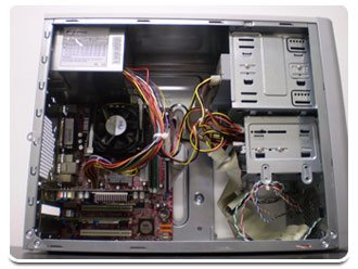 Computador com o gabinete aberto