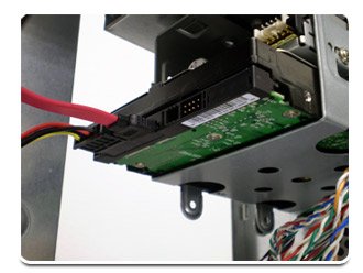 HD SATA com os cabos conectados