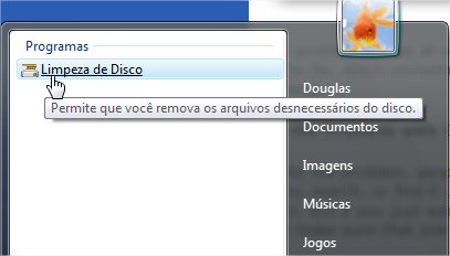 Procure pela ferramenta de limpeza de disco.