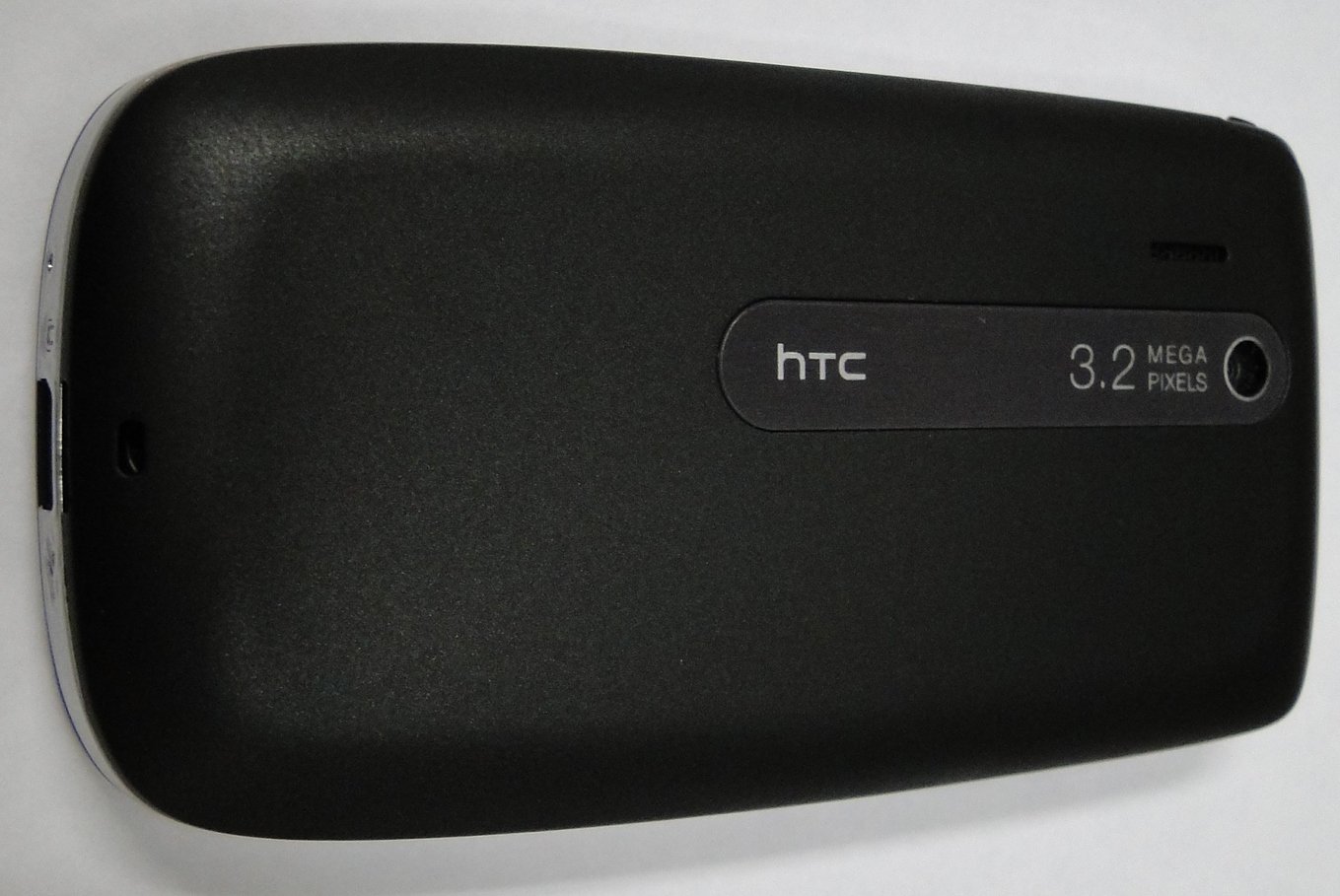 Câmera na parte traseira do HTC Touch 3G
