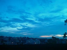 Foto ao anoitecer