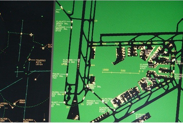 Mostra do radar de solo do Aeroporto Schipol de Amsterdã.