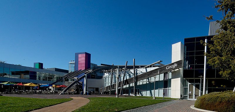 Googleplex, em Mountain View, California. (Sebastian Bergmann - wikipedia)