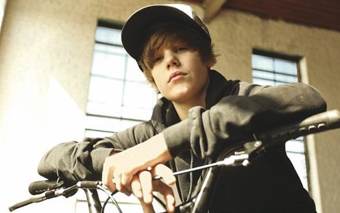 Justin Bieber, comprometedor para garotos.