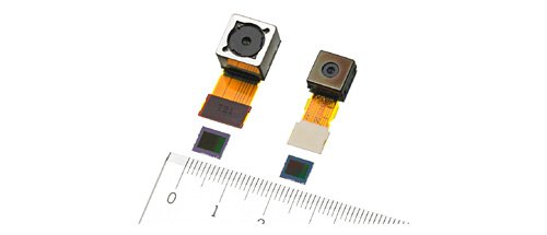 No alto, módulos com lente autofoco, e abaixo os sensores de 16.41 Mp (esq) e 8.13 Mp (dir).