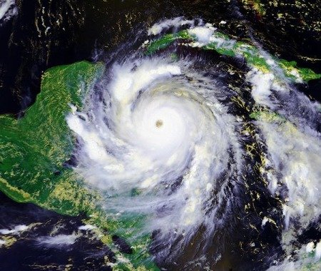 A previsão do futuro poderá ajudar a evitar danos causados por furacões