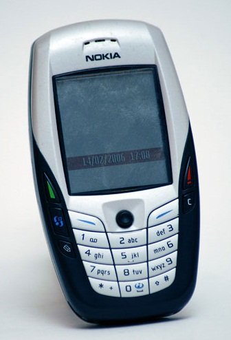 Nokia 6600 rodando o Symbian. Foto: Domínio público.
