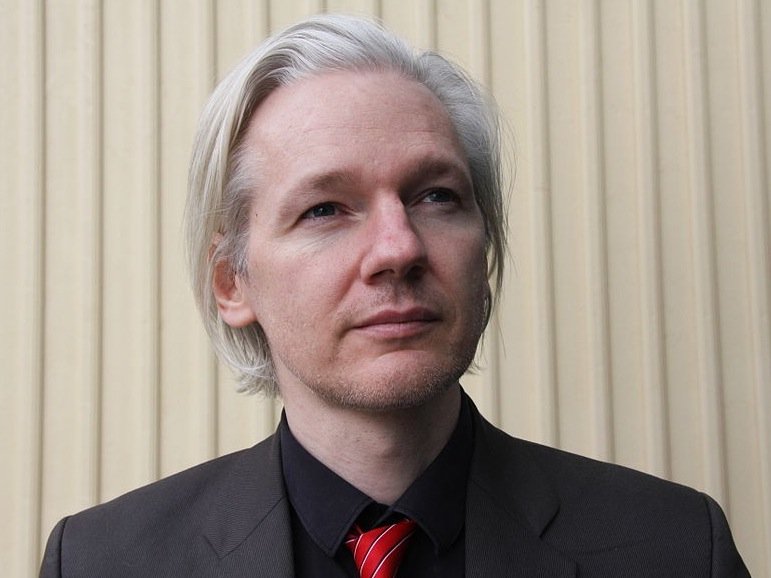 Julian Assange, fundador do WikiLeaks deve estar presente no evento.